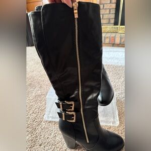 Elegant Black Tall Leather Boots with Zipper and Gold Buckle